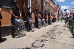 frente-del-local-bailable-napole